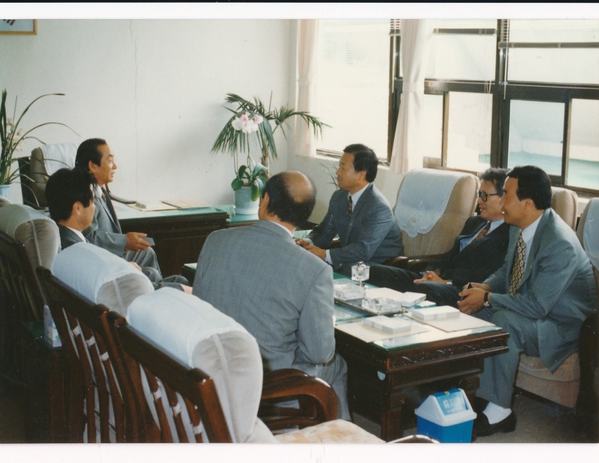 1993.6.24. 구의회 부의장단 회의(부의장실) 첨부파일