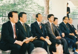 1993.4.24. 노인 게이트볼대회 참가자 격려(시민운동장) 첨부파일