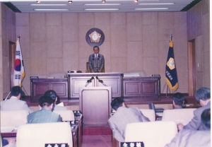 1994.8.29. 제28회 임시회 제1차 본회의(본회의장) 첨부파일