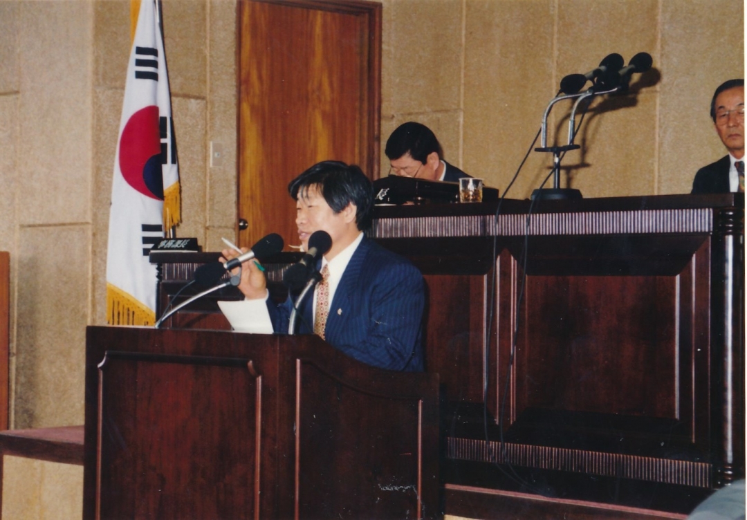 1995.3.14. 제34회 임시회 제2차 본회의 구정질문 10번째 파일