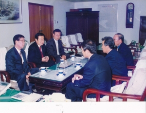 1998.4.18. 이준 동부경찰서장 방문 첨부파일