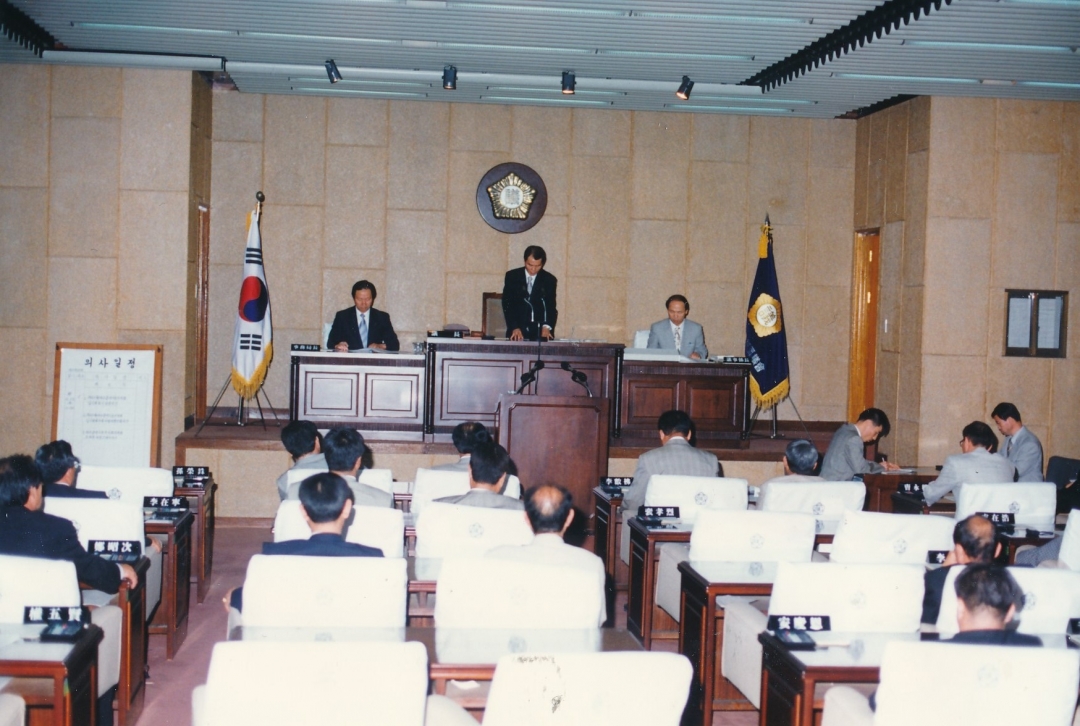 1998.6.23. 제65회 임시회 본회의(본회의장) 1번째 파일