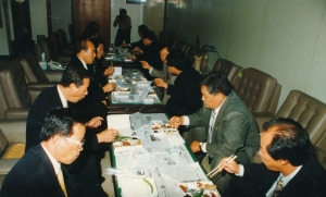1998.7.16. 의원연수(강사 계명대 최봉기 교수) 첨부파일