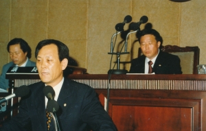1998.7.18. 제66회 임시회 2차 본회의 개최(상임위원장 당선인사) 첨부파일