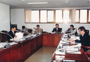1999.6.11. 제8차 조례정비특별위원회 조례안 심의 첨부파일