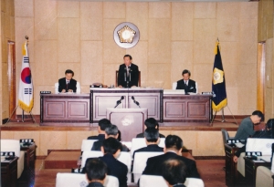 1999.11.25.~12.29. 제81회 정기회 개최 첨부파일