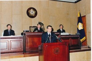 1999.12.20. 제81회 정기회 제2차 본회의 2000년도 세입세출예산(안) 심사보고 첨부파일
