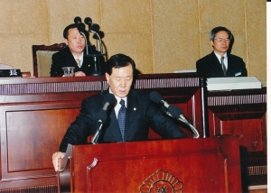 1999.12.24. 제81회 정기회 제3차 본회의 구정질문(박의용 의원) 첨부파일