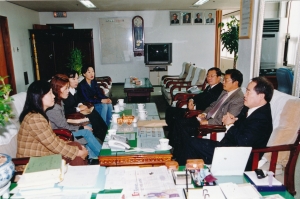2000.11.3. 율하초등학교 의회 내방 첨부파일