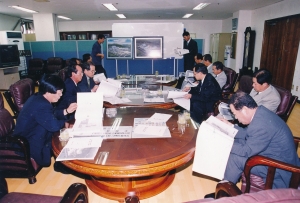 2001.6.8. 의회-집행부 간담회 문화체육회관 건립보고회(5층 휴게실) 첨부파일
