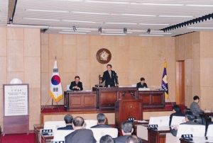 2001.2.10. 제95회 임시회 3차 본회의 첨부파일