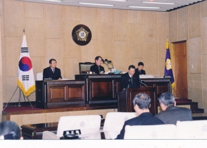 2002.1.24. 제106회 임시회 제2차 본회의 구정질문(장남수의원) 첨부파일