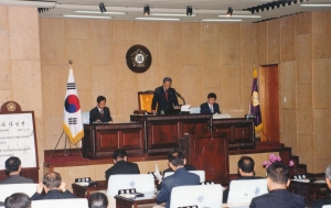 2004.4.10.~4.23. 제131회 임시회 본회의(본회의장) 첨부파일