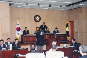2004.10.14.~10.16. 제137회 임시회 첨부파일