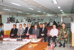 2005.8.25. 을지연습훈련 참가자 격려 첨부파일