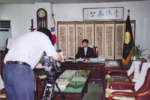 2006.7.26. CMB 의장 취임인사 인터뷰(의장실) 첨부파일