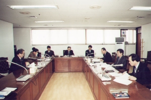 2004-03-12 국외여행 심의위원회 첨부파일