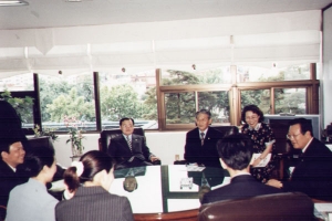 2004-06-21 중국 소주시 오중구 대표단 환담 첨부파일