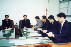 2004-11-23 도시건설위원회 비교견학 첨부파일
