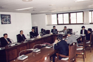2002-10-07 예산결산특위 위원장, 간사호선 첨부파일