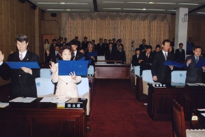 2005-04-11 일본역사 왜곡을 규탄하는 결의 첨부파일