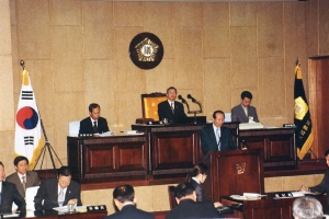 2005-04-16 제142회 임시회 2차본회의 첨부파일