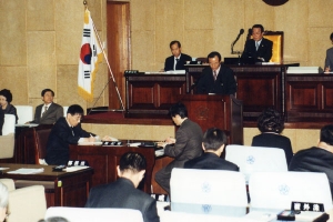 2005-04-16 제142회 임시회 2차본회의 첨부파일