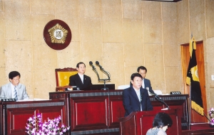 2008.7.18. 동구 거주외국인 지원조례 일부개정조례(안) 심사보고 첨부파일