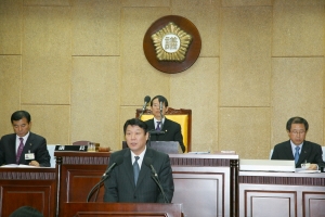 혁신도시 및 첨단의료복합단지의 성공적 조성을 훼손하는 세종시 수정정책 중지 촉구 결의문  첨부파일
